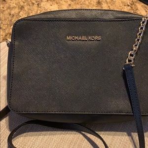 Michael Kors cross body purse